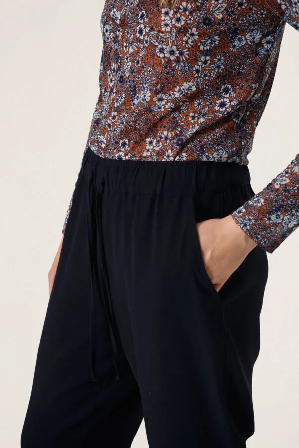 Soaked in Luxury - Broek Shirley Tapered Night Sky Blue